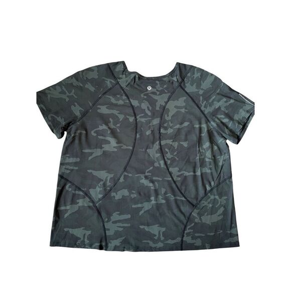 Lululemon Outrun the Heat Short Sleeve Tee size 8-10 Incognito Camo Multi Gator - Picture 6 of 8